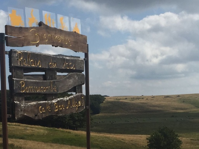 De Causses Et D'Aubrac - Premiers parfums de l Aubrac